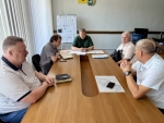 З метою обговорення стану готовності аварійно-рятувальних служб до ліквідації можливих надзвичайних ситуацій, в приміщенні Луцької районної військової адміністрації Сергій Шкода, перший заступник голови РВА, зустрівся з представниками Рівненської АЕС