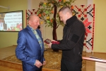 Начальник Волинської ОВА Іван Рудницький вручив державну нагороду директору Гіркополонківського ліцею Боратинської громади Василю Мацялці
