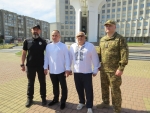 Пишаємося нашими героями, які, ризикуючи власним життям, захищають нашу незалежність і Конституцію та відстоюють ті цінності, права та свободи, що закладені в Основному Законі держави!